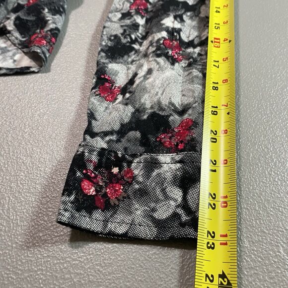 ROCK & REPUBLIC Blouse Floral Black White Button Front Roll Tab Sleeve Womens S - Picture 8 of 9